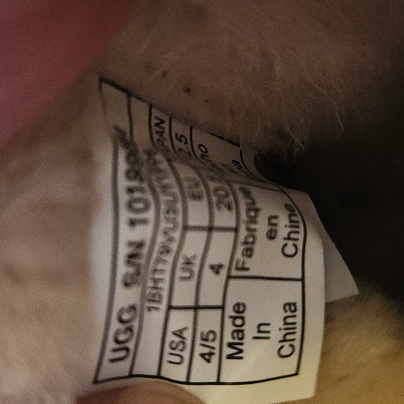 UGG Black Leather Boots with Shearling Toddler Size 4/5 - Picture 7 of 11